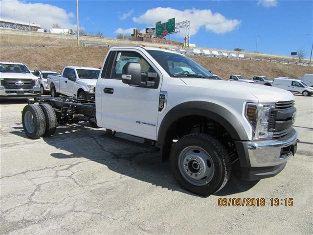 New 2018 Ford F550 XL Cab Chassis near Milwaukee #18971 | Badger Truck ...