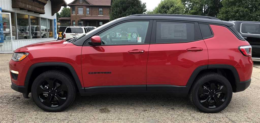 New 2018 Jeep Compass Altitude SUV near Milwaukee #71495 | Badger Truck ...